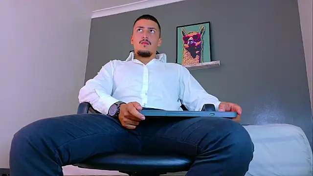 MrFox   online show from 15, 4, 2026