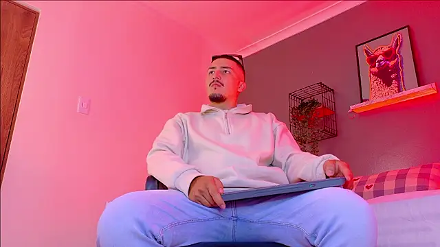 MrFox   online show from 14, 2, 2026