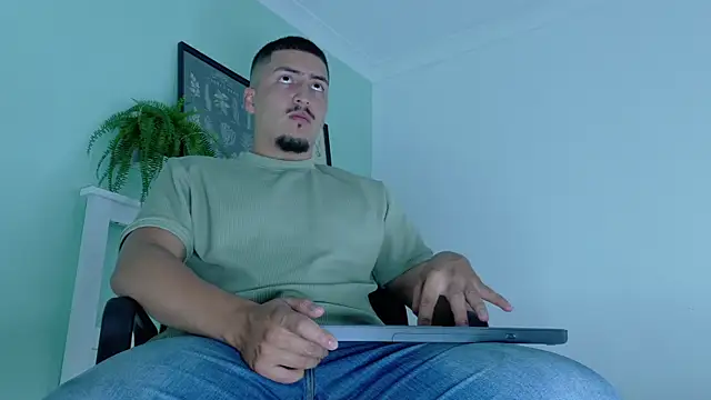 MrFox   online show from 13, 10, 2025