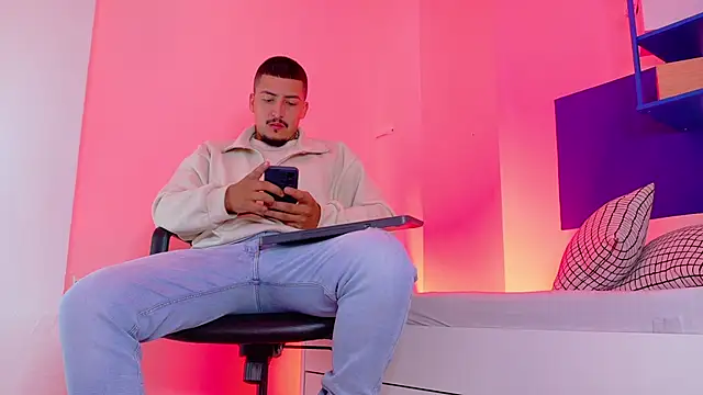 MrFox   online show from 20, 2, 2026