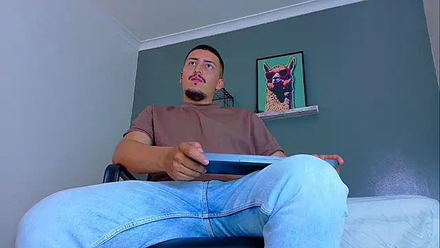 MrFox   online show from 10, 4, 2026