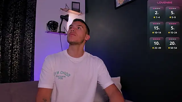 MarkSantozz online show from 12, 4, 2026