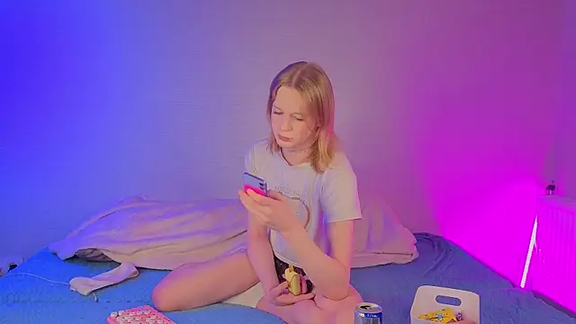 Olivia-Pink online show from 20, 3, 2026