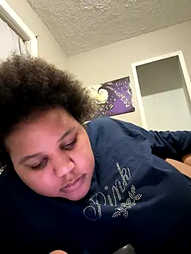 chocolate bella online show from 13, 12, 2025