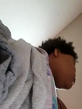 chocolate bella online show from 17, 2, 2026