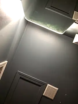 chocolate bella online show from 21, 12, 2025