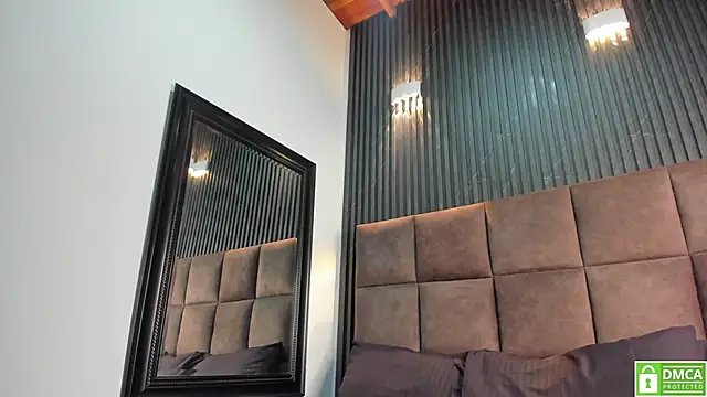 Snapshot of Ava_Bonny chatting on 6, 11, 2025 Ava Bonny online show from 6, 11, 2025