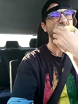 Snapshot of vasgabri chatting on 26, 11, 2025 vasgabri online show from 26, 11, 2025