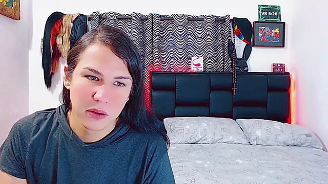 Snapshot of Azley_sweet chatting on 25, 11, 2025 Azley sweet online show from 25, 11, 2025