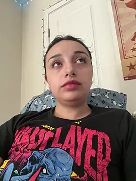 Snapshot of CharmingMaddie chatting on 24, 4, 2026 CharmingMaddie online show from 24, 4, 2026