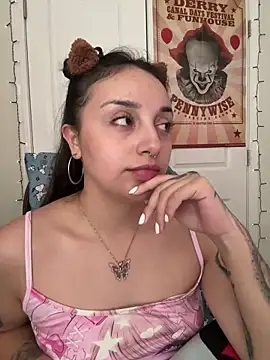 CharmingMaddie online show from 18, 4, 2026