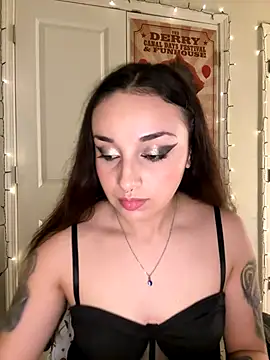 CharmingMaddie online show from 6, 1, 2026