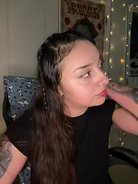 CharmingMaddie online show from 9, 3, 2026