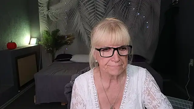 Sabina Ros online show from 18, 10, 2025