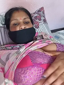 Snapshot of Love-pari077 chatting on 30, 6, 2026 Love-pari077 online show from 30, 6, 2026