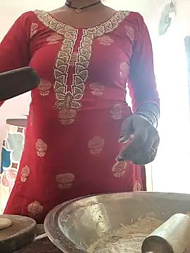 Love-pari077 online show from 18, 4, 2026
