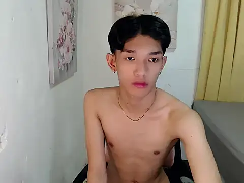 Snapshot of fuckerfriendsxx chatting on 24, 10, 2025 fuckerfriendsxx online show from 24, 10, 2025