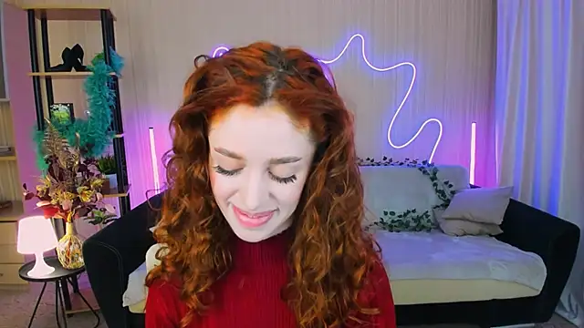 Snapshot of ChristinaConteeree chatting on 13, 11, 2025 ChristinaConteeree online show from 13, 11, 2025