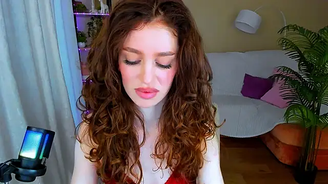 Snapshot of ChristinaConteeree chatting on 7, 10, 2025 ChristinaConteeree online show from 7, 10, 2025