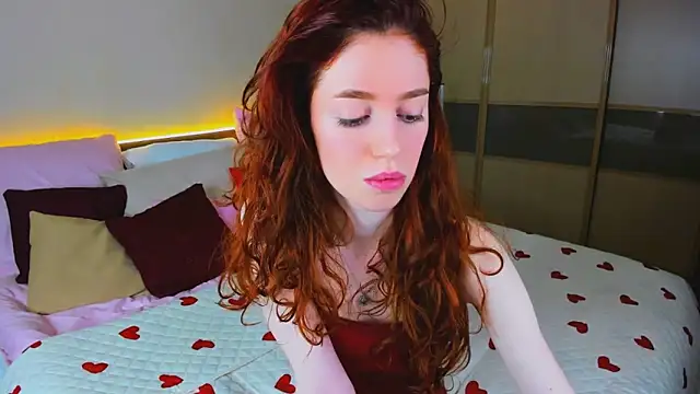 ChristinaConteeree online show from 7, 3, 2026