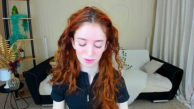 ChristinaConteeree online show from 7, 2, 2026