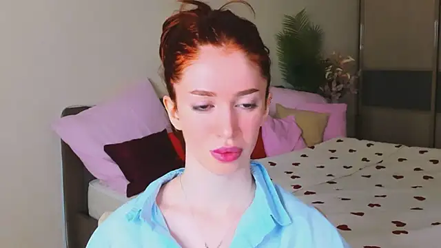 Snapshot of ChristinaConteeree chatting on 4, 5, 2026 ChristinaConteeree online show from 4, 5, 2026