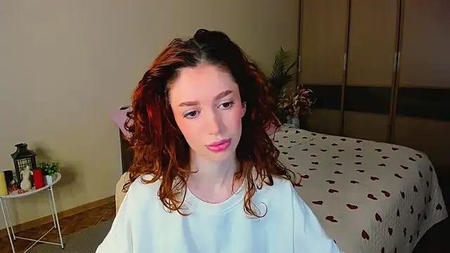 ChristinaConteeree online show from 22, 4, 2026