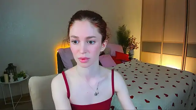 Snapshot of ChristinaConteeree chatting on 15, 5, 2026 ChristinaConteeree online show from 15, 5, 2026
