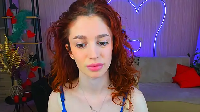 Snapshot of ChristinaConteeree chatting on 28, 5, 2026 ChristinaConteeree online show from 28, 5, 2026