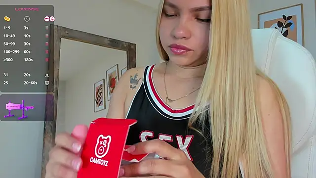 victoria giraldo online show from 29, 11, 2025