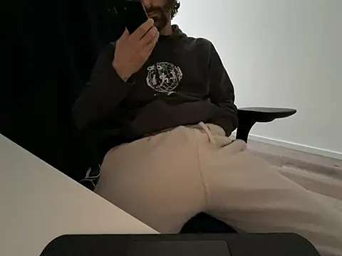 Frankieyyy1 online show from 21, 4, 2026