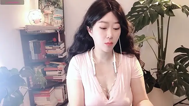 Snapshot of Emmaq996 chatting on 25, 2, 2026 Emmaq996 online show from 25, 2, 2026