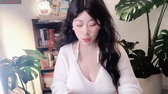 Snapshot of Emmaq996 chatting on 4, 2, 2026 Emmaq996 online show from 4, 2, 2026