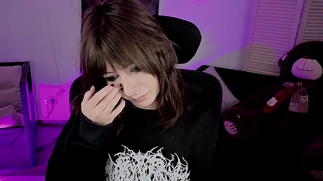 CrystallBloom online show from 8, 2, 2026