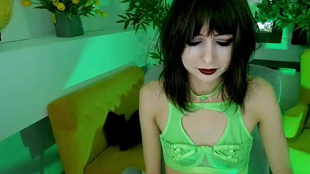 CrystallBloom online show from 13, 10, 2025