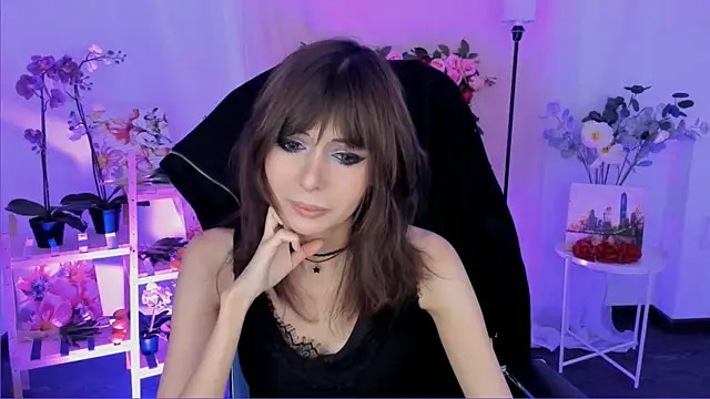 CrystallBloom online show from 16, 12, 2025