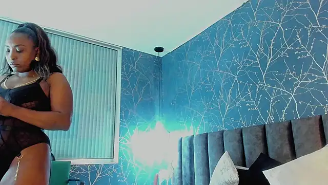 Mia-Gutierrez1 online show from 2, 10, 2025
