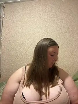 Snapshot of Sophia_BigBoobss_1 chatting on 23, 5, 2026 Sophia BigBoobss 1 online show from 23, 5, 2026