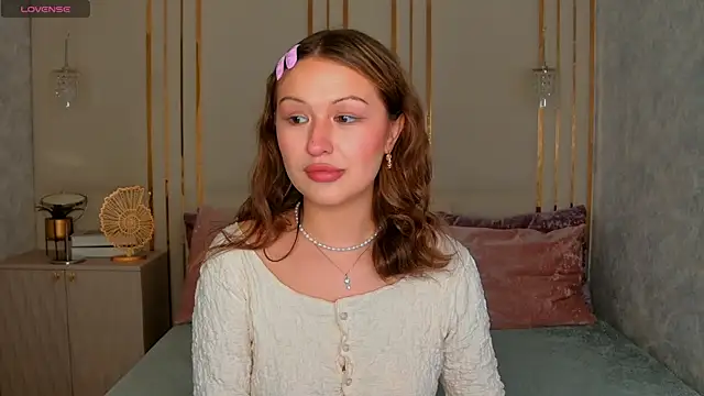 Snapshot of FloraResly chatting on 9, 10, 2025 FloraResly online show from 9, 10, 2025