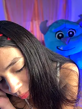 emma fiore4  online show from 23, 9, 2025