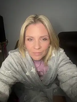 Lexi-Lux-X online show from 31, 10, 2025