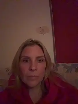 Snapshot of Lexi-Lux-X chatting on 27, 10, 2025 Lexi-Lux-X online show from 27, 10, 2025