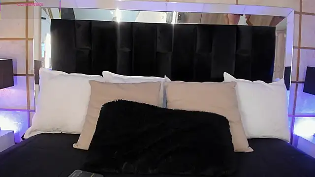 GretaVelvet online show from 12, 10, 2025