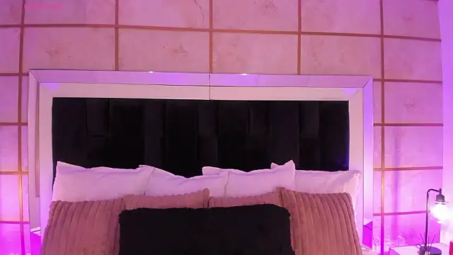 GretaVelvet online show from 17, 2, 2026