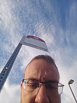 Snapshot of MEAT4urGRILL chatting on 17, 10, 2025 MEAT4urGRILL online show from 17, 10, 2025