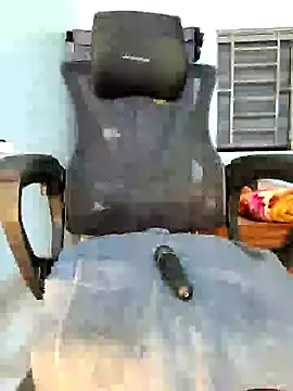 Snapshot of Bee_sweet chatting on 24, 6, 2026 Bee sweet online show from 24, 6, 2026