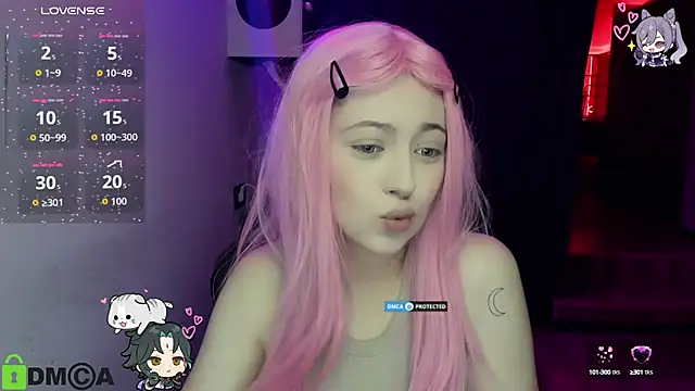 Snapshot of AmourLily chatting on 11, 10, 2025 AmourLily online show from 11, 10, 2025