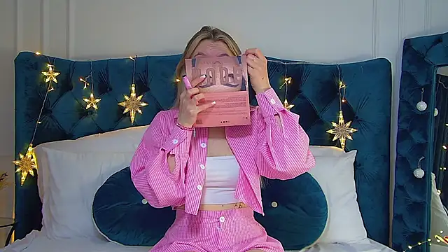 StacyEvances online show from 30, 11, 2025