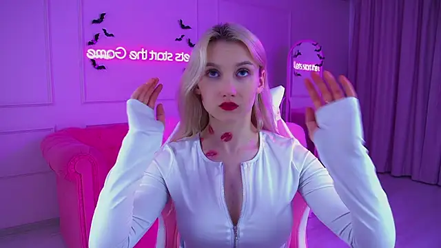 StacyEvances online show from 25, 10, 2025