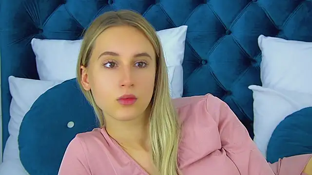 VictoriaHopsons online show from 20, 9, 2025